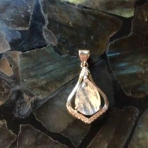 Moonstone Pendant - Picture 2 of 3
